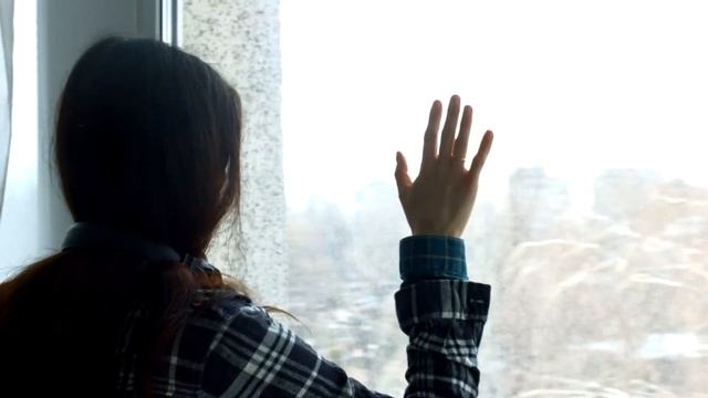 sad girl looking out the window смотреть онлайн