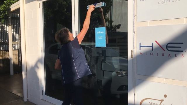 Ha-Ra Window Cleaner with Telescopic Handle смотреть онлайн