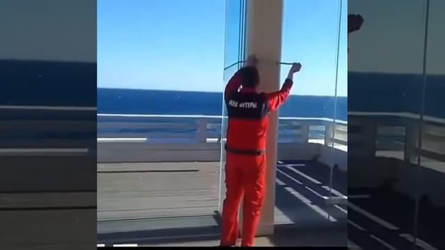 Пример безрамного остекления компанией FUTURA смотреть онлайн