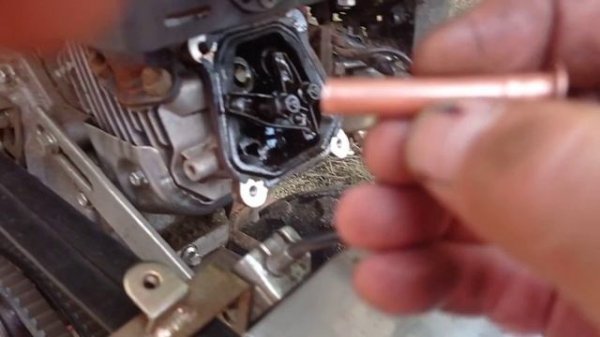 мотоблок бьет в обратную, не запускается