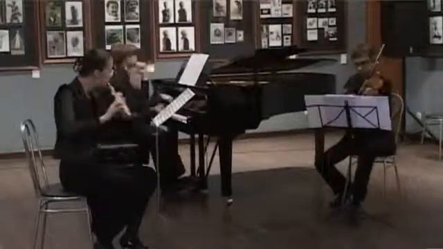 Ирина Цеслюкевич - «Блондинка» для флейты, скр. и ф-но