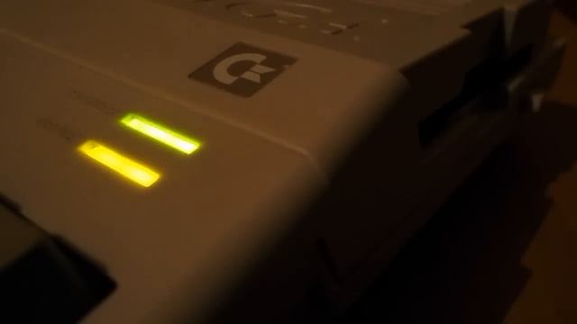 Amiga 500 odc.43 - Wczytywanie gry z dyskietki :) dźwięk ze stacji смотреть онлайн