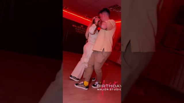 Kizomba Dancers. Maya and Zheney смотреть онлайн