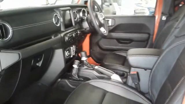 Jeep Wrangler Overland смотреть онлайн