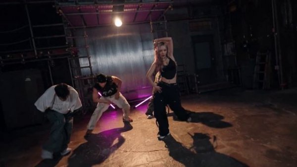 KARD (카드) - 'SPIN' dance mirror