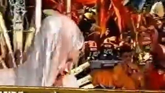 Well dressed teacher gunged on RAI Disney (La tortura dell'insegnante) смотреть онлайн