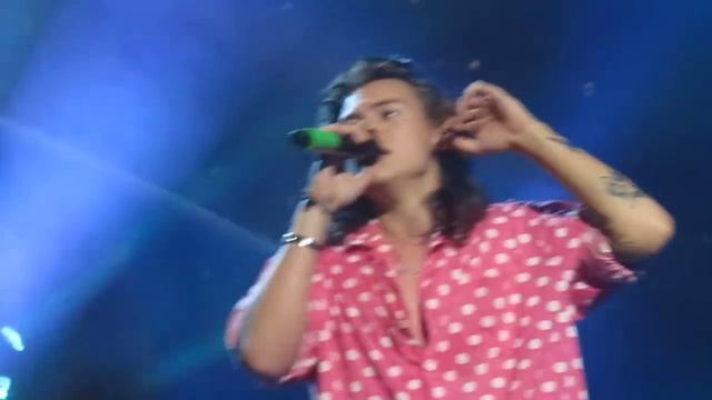 Ready To Run - One Direction at Apple Music Festival 22/09/15 смотреть онлайн