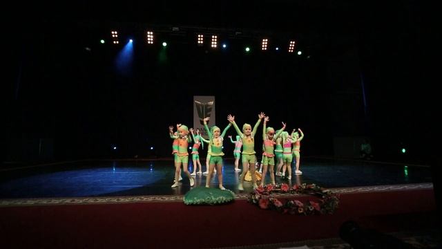 Детский танец Baby Formation 2015. Гномики Профиль