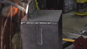 Станок для замятия окончаний профильной трубы