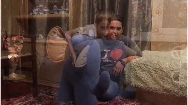 Вручение пуфа-слоника победителю конкурса от 169.ru