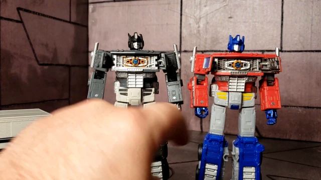 Transformers Alternate Universe Optimus Prime Amazon Exclusive смотреть онлайн