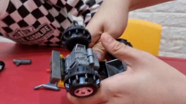 Hot Wheels Custom Motors Power Set Humvee !! Mainan Modifikasi Mobil untuk anak, Keren Banget!! смотреть онлайн