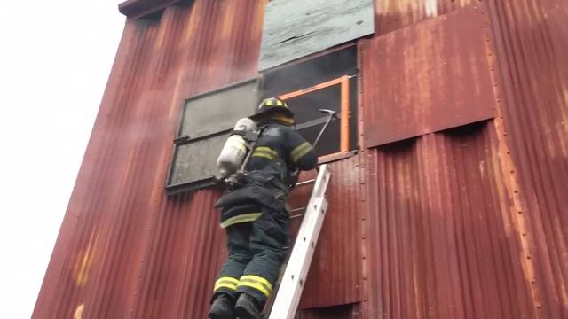 Firehouse Fabricators Firefighter Training Fire-Frame Window Simulator смотреть онлайн