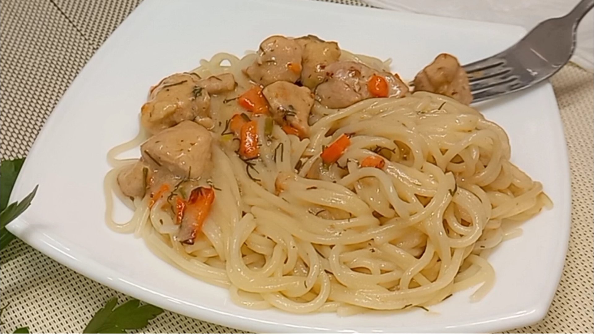 КУРИЦА в сметанной подливе Ужин за 20 минут Просто, быстро и так вкусно! смотреть онлайн