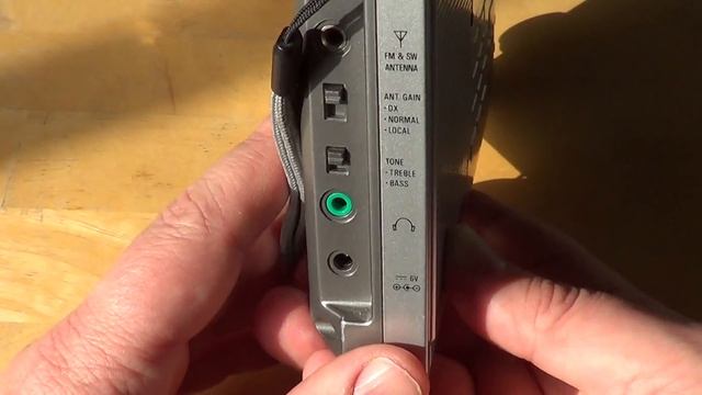 Revisiting the Tecsun PL 600 shortwave receiver review смотреть онлайн