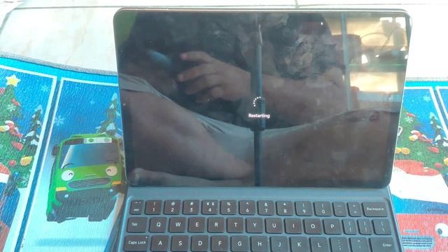 Test dan Packing Xiaomi Pad 5 Selesai install Windows 11 untuk di kirim ke P Rikza Semarang смотреть онлайн