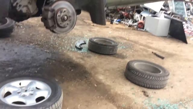 Land Rover Freelander crushed. смотреть онлайн