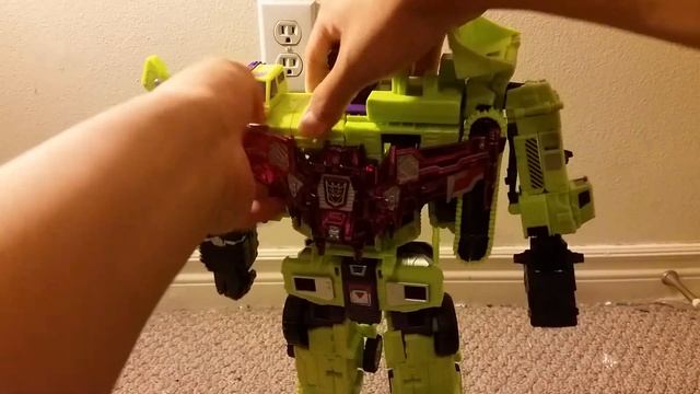 SDCC Exclusive Transformers Devastator review part 1 смотреть онлайн