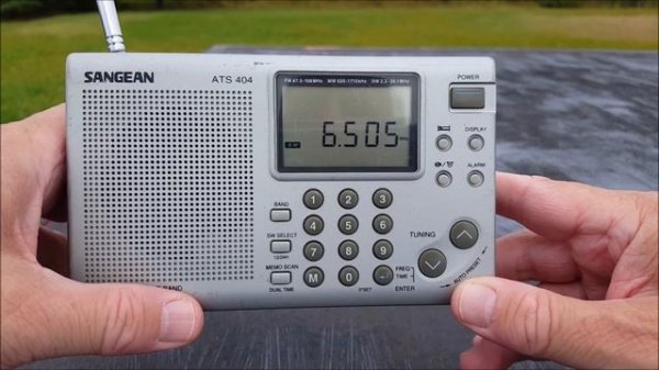 Let's look at the Sangean ATS-404 Radio.