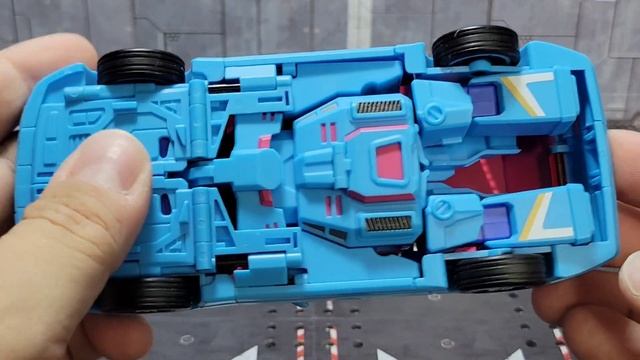Fans Hobby &The Chosen Prime TFCON LA 2023 Exclusive MB-13b Bossman Review смотреть онлайн