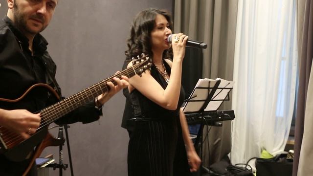 Time after time (cover Laura Grig) смотреть онлайн