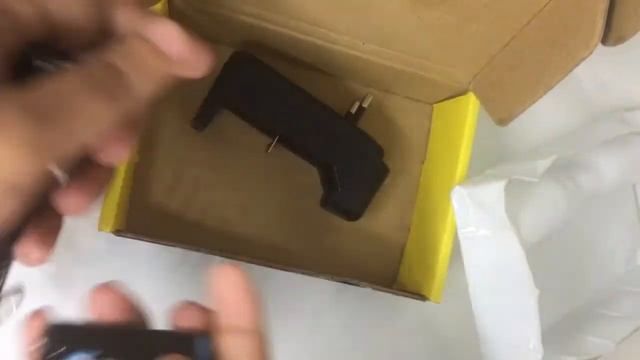 Unboxing Pocket Size Flash Light (SMILING SHARK-589) смотреть онлайн