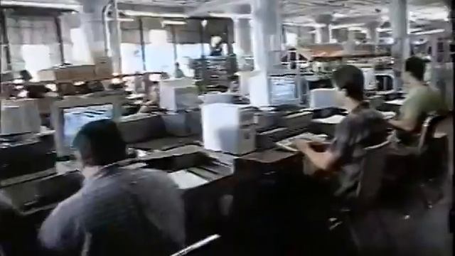 Windows 95 - Launch Commercial "Start me Up" (30 second version) (1995, Microsoft) смотреть онлайн