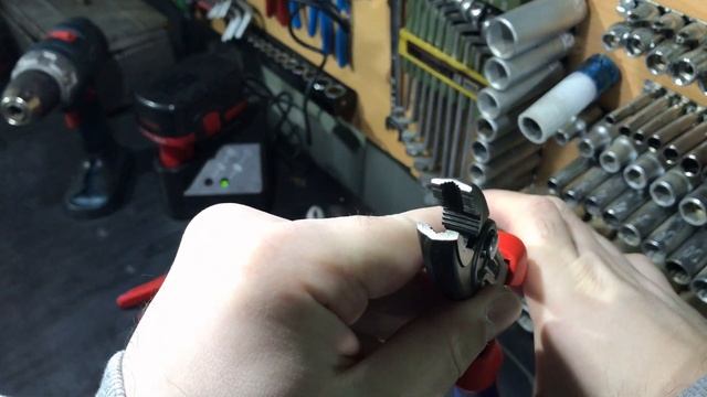 Knipex Twing Grip Pliers