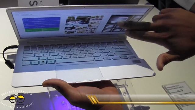 CES 2013: New 13.3 Samsung Series 9 Ultrabook Hands-on смотреть онлайн