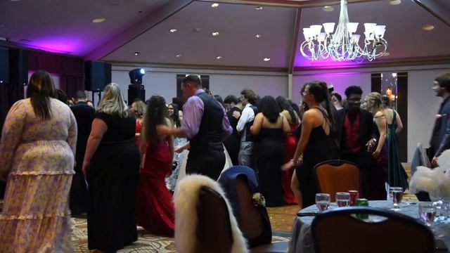 Prom '23 смотреть онлайн