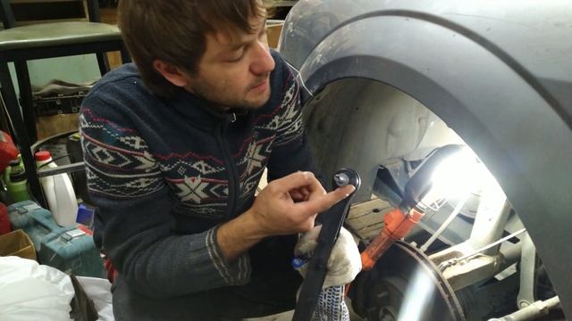 Замена стоек стабилизатора Ford Mondeo