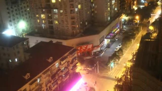 Shanghai street (out of hotel window) time lapse смотреть онлайн