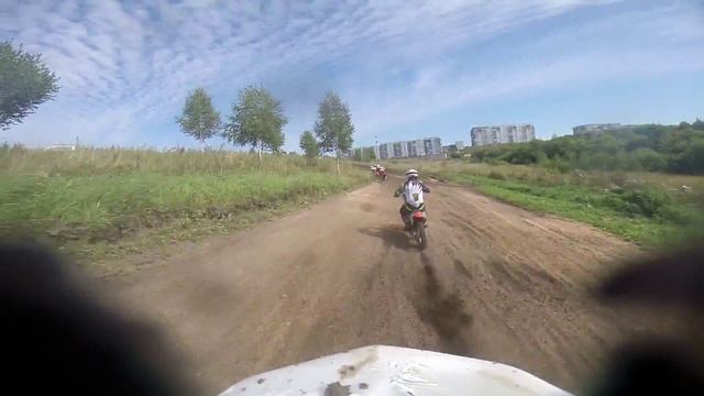 Мотокросс г. Прокопьевск. (класс 250сс заезд 1) Второй этап СФО 30.08.14 смотреть онлайн