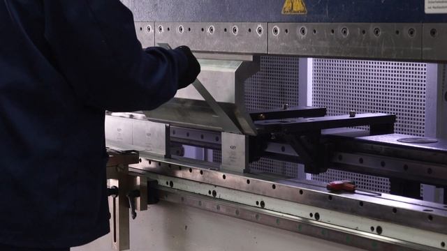 Гибка металла смотреть онлайн