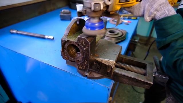 Тиски для девочки. Реставрация и покраска. Vise For A Girl. Restoration.