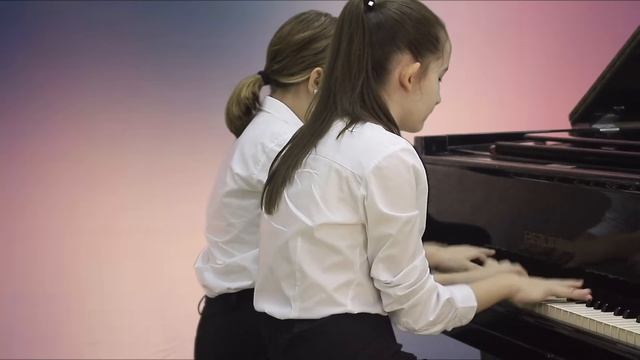 Марш из оперы «Любовь к трем апельсинам» исп. фортепианный дуэт Валерия Сашенко и Полина Слепцова смотреть онлайн