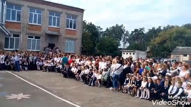 Королева Даша. Первый раз в первый клас. смотреть онлайн