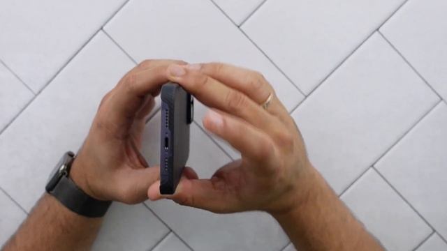 Pitaka MagEZ 3 is Crazy Thin & STRONG! // iPhone 14 Pro Max смотреть онлайн