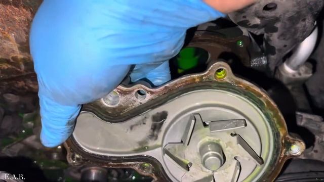 COMO CAMBIAR BANDA DE TIEMPO Y BOMBA DE AGUA DODGE NEON 2.0L 2001 PASÓ A PASO смотреть онлайн