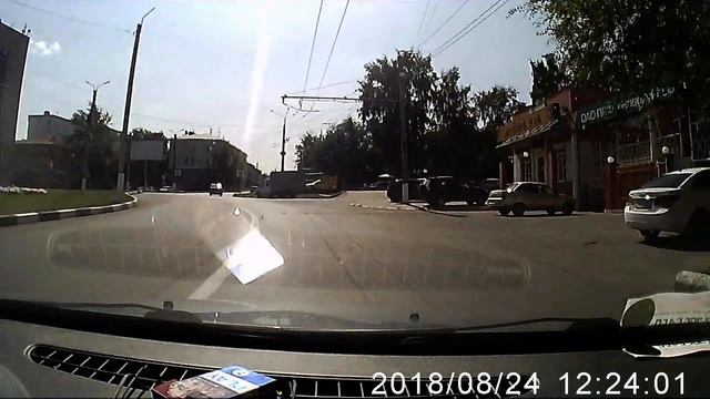 А КАК ВАМ ТАКОЕ ВОЖДЕНИЕ В НАШЕМ ГОРОДЕ смотреть онлайн