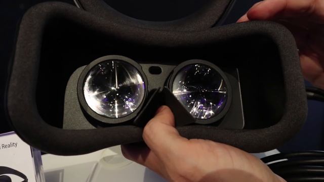 Asus Windows Mixed Reality Headset, la REALTA' VIRTUALE con schermo 3K #IFA2017 смотреть онлайн