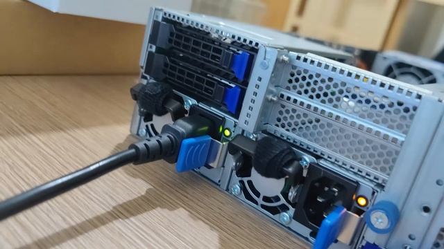Gigabyte Server Indonesia R282-3C1 | Dual Icelake 3rd Gen Scalable Xeon | 8 + 4 Bay HDD | NVMe смотреть онлайн