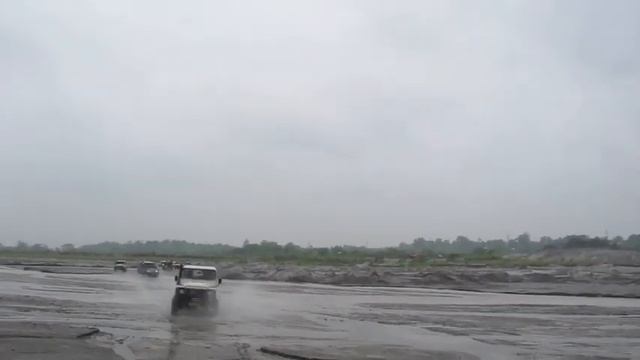 Best Off Road Video (LAND ROVER FESTIVAL PHILIPPINES 2011) смотреть онлайн