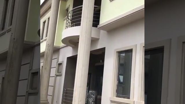 Purely GUM screeding paint for modern house | With simple window hood design смотреть онлайн