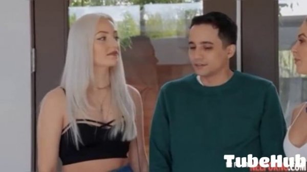 AWESOME BU*TY MOMMY CHERIE DEVILLE NEEDS HIS YOUNG DI*K