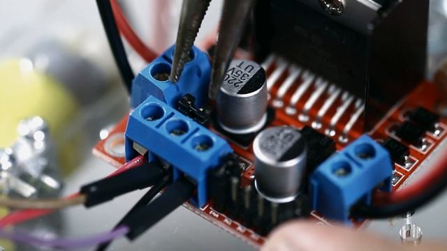 Windows 10 IoT Core: How to Build the Rover Project смотреть онлайн