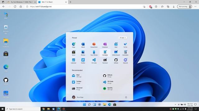 Try Out Windows 11 With This Windows 11 Simulator смотреть онлайн