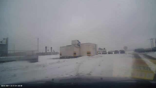 ВЬЕЗД В АВРОРА МОЛ смотреть онлайн