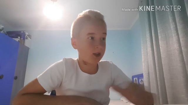 Тупой школьник снял видео как ему грустно!!!! смотреть онлайн