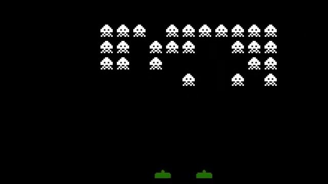 Networked Space Invaders using XNA смотреть онлайн